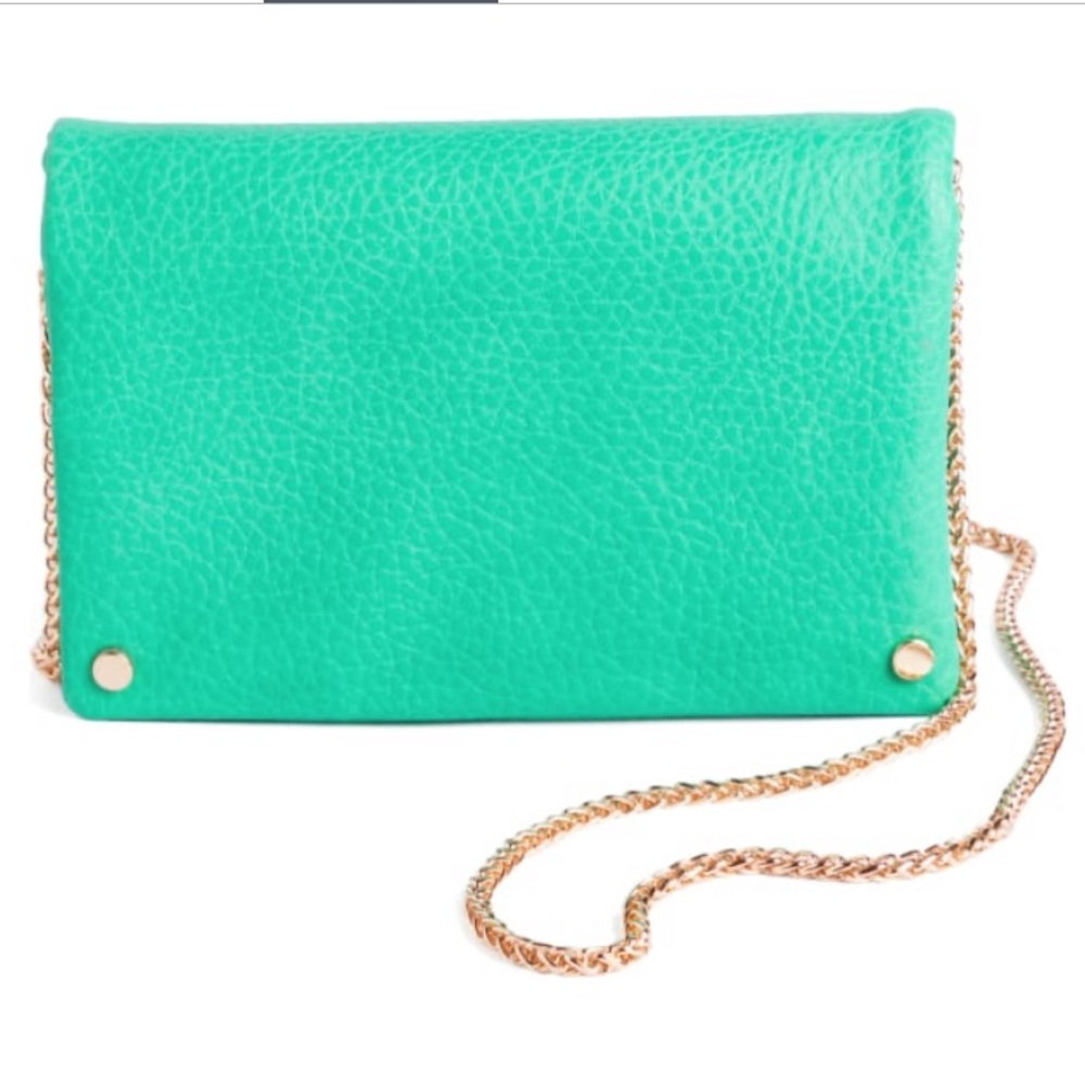 Clutch type purse